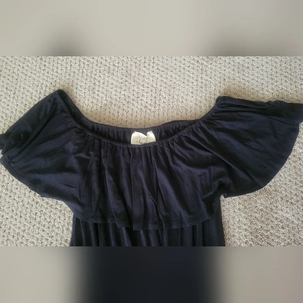 Romper - Picture 2 of 4